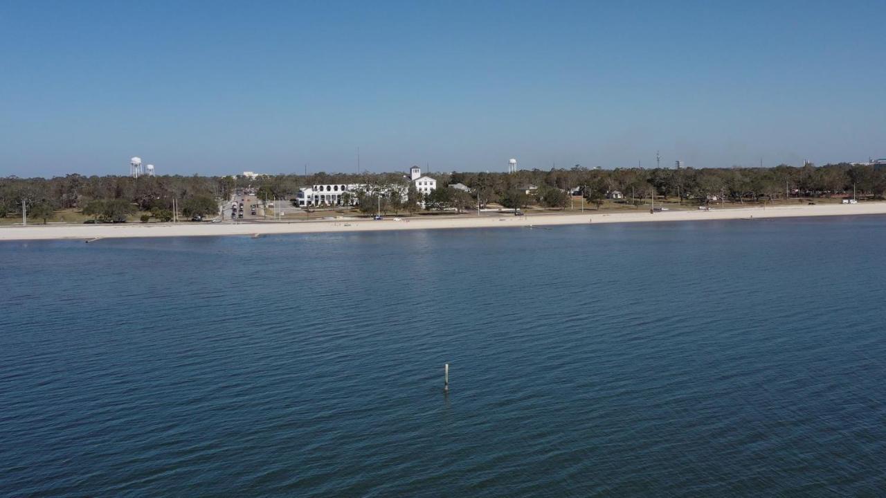 White House Hotel Biloxi Exterior photo
